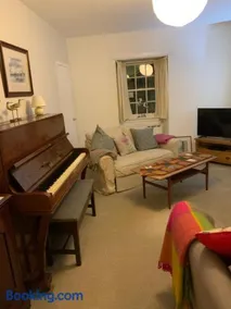 Cosy cottage flat - Image 3