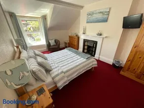 Colebrooke House - Image 4