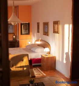 Hondo Rooms & Apartments - Image 1