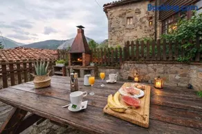Montegrande, entorno mágico rodeado de montañas - Image 1