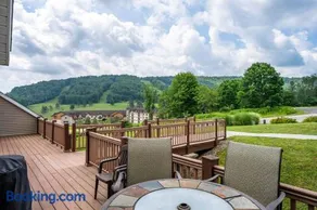 Updated townhome - Walk to Holiday Valley - Image 5