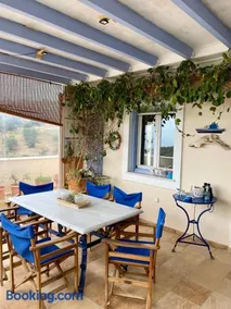 Elichrisos Apartment Spetses - Image 2