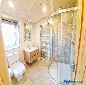 MAC Skyline Lodges - Image 4