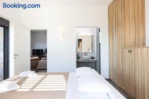 Villa Sea-Esta, Adults Only - Image 4