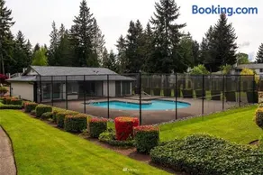 Green & Quiet 3-BR with Basketball Court and Pool - Image 4
