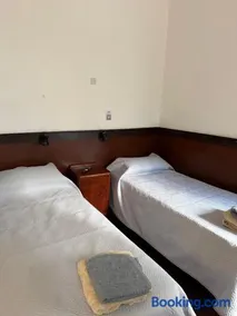 Hotel Raglan - Image 2