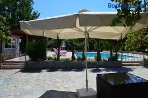 Artemis Studios - Pool and garden - Image 5
