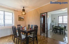 Stunning Home In Brtonigla With Kitchen - Image 4
