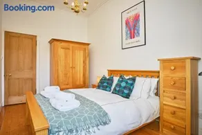Comely Bank Apartment - Image 2