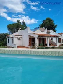 Villa with Private Pool near the Beach and Pula - Image 1