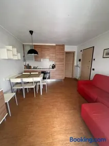 Csendes és nyugodt hely medencével. - Image 5