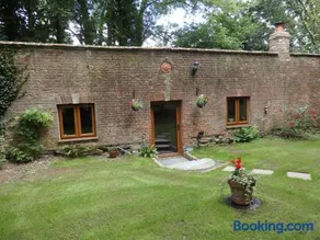 The Potting Shed - Image 1