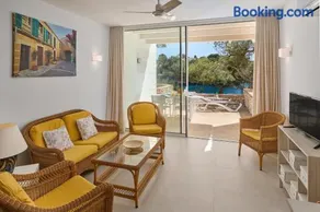 Waterfront Apartment 'Maria'. Pool. WIFI - Image 3