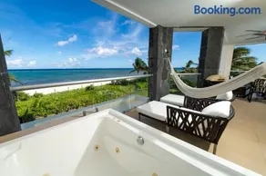 Stunning Ocean Front By Condo Boutique - Image 4