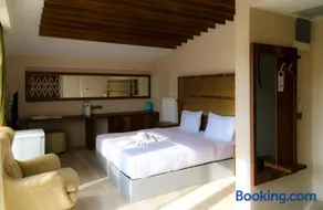 HK Resort - Image 2