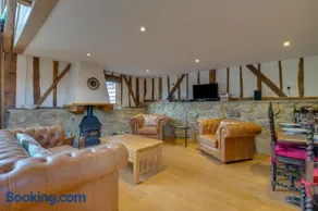 2 Bed in Cranbrook oc-cb594 - Image 4