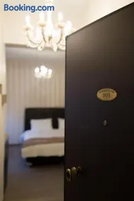 MARGARITA'S SUITES - Image 3