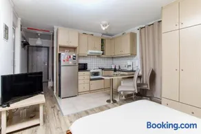 Loft condo next to metro station. Amazing view! - Image 2