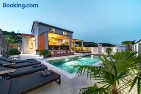 Private Wellness Villa on Rab - Rab Rental Villa with Pool Jacuzzi Sauna and Total Privacy - Image 3
