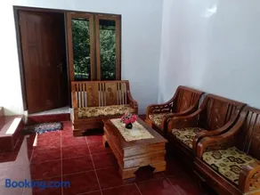 Sritanjung Homestay - Image 4