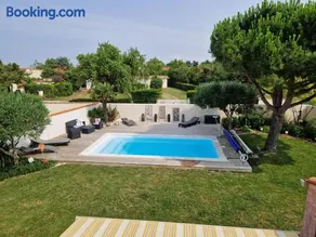 Villa avec Piscine à 15 min de La Rochelle, Proche Plages et Commerces - FR-1-706-13 - Image 3