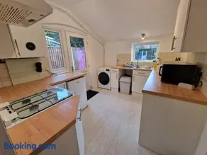 CosyHomeStay Evesham - Image 4