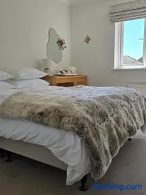 Catalina19 Guest home share - Image 3