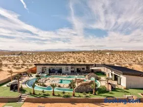 The Lazy River House - Joshua Tree Resort - Image 2