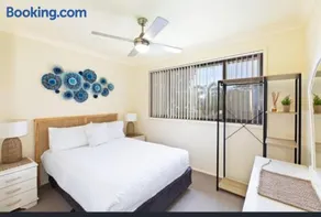 100 metres to beach delightful 2 bedroom villa - Image 5