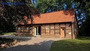 Historischer Hof im Grünen - Image 1
