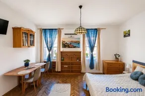 Budapest Thermal Silent Apartment - Image 1