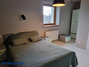 Logement dans maison + extérieur - Image 3
