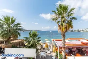 Seafront House - Image 1