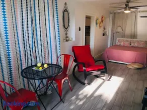 Private and Comfy Cabin near to MIA airport - Image 1