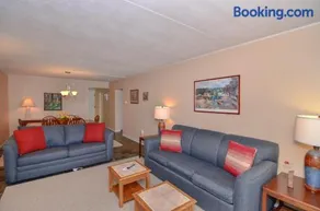 309B One Bedroom One Bath - Image 1