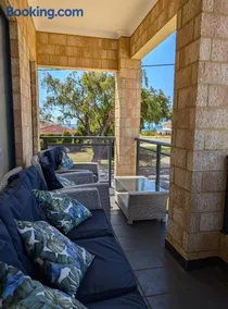 Rockingham Beach Townhouse - Image 1
