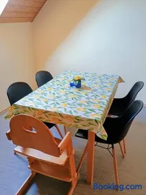 Ganze Wohnung mit Balkon, bis 5 Personen rund 90 qm - Image 2