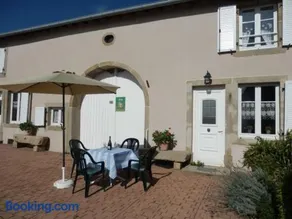 Gîte de Charme avec Terrasse près de Bourbonne-les-Bains, 2 chambres, poêle à bois, Wifi inclus - Image 1