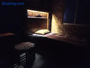Cómoda habitación para descanso, La casa del artista - Image 2
