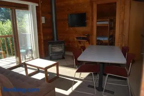 La Conner Camping Resort Deluxe Cabin 5 - Image 3