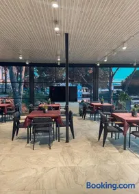 Çamra Otel - Image 1