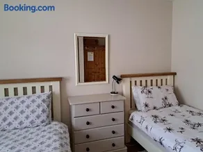 Bearstone House - Image 3