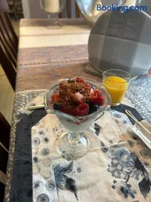 Berkie’s Bed & Breakfast - Image 1