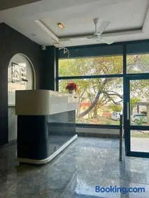 The Brick House - Image 2