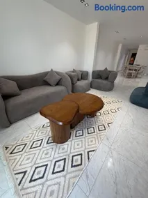 Retaj Waterfront Penthouse - Image 2