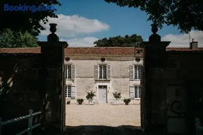 Le Prieuré de Bourg Charente - Image 1