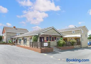 Orchards Holiday Park - Image 3