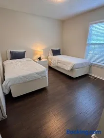 Spacious 4BR Home with Game Room and Backyard Oasis - Image 3