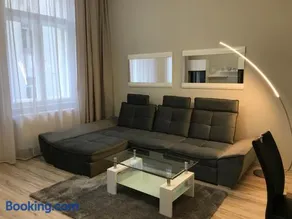Bervia Apartman - Image 1