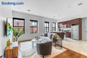 20 MIN to Manhattan! 2BR Luxurious Comfy & Spotless - Image 1